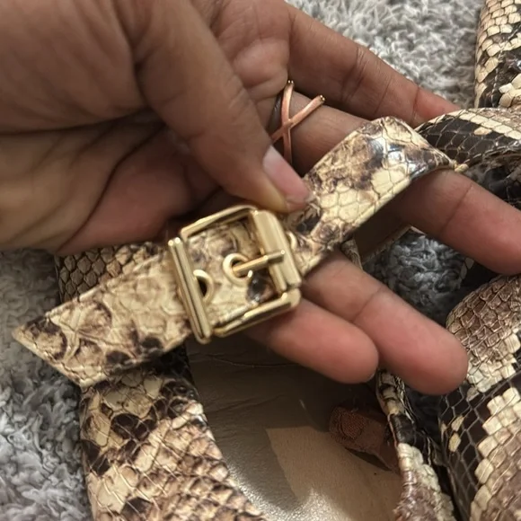 SCHUTZ Mary Jane style size 8.5 snake embossed - Picture 7 of 10